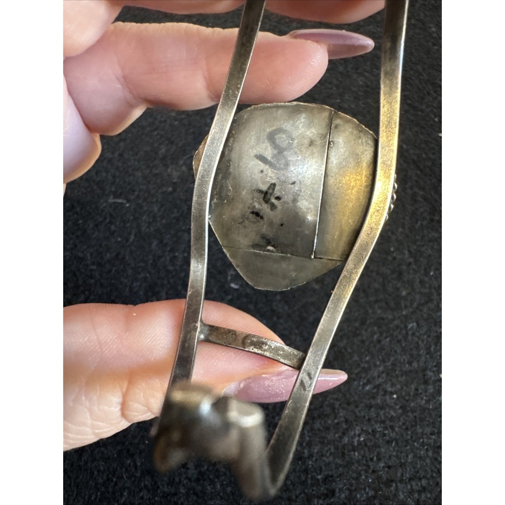 Vintage Navajo sterling silver split shank Large turquoise cuff bracelet - Picture 10 of 13